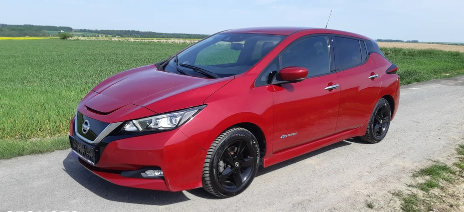 Nissan Leaf cena 51500 przebieg: 85000, rok produkcji 2018 z Rychwał małe 704